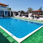 Complex Exotica Otel