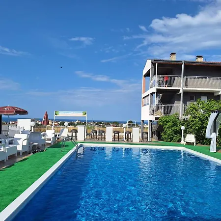 Otel Complex Exotica 2*