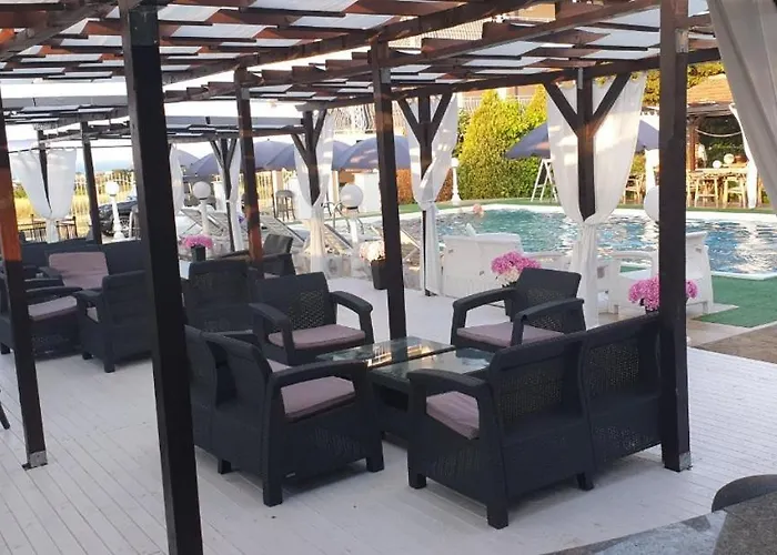 Complex Exotica 2* Lozenets