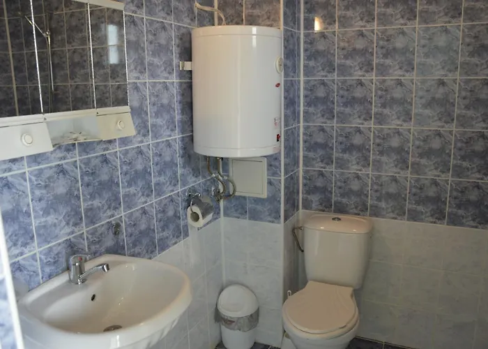 Complex Exotica Hotel